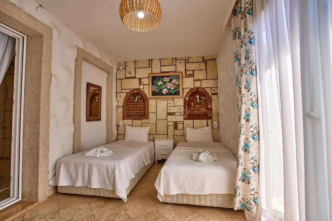 Degirmenli Konak Hotel Alaçatı Oda ve Kahvaltı