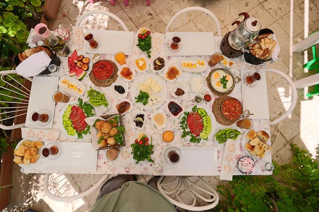 Degirmenli Konak Hotel Alaçatı 3*,