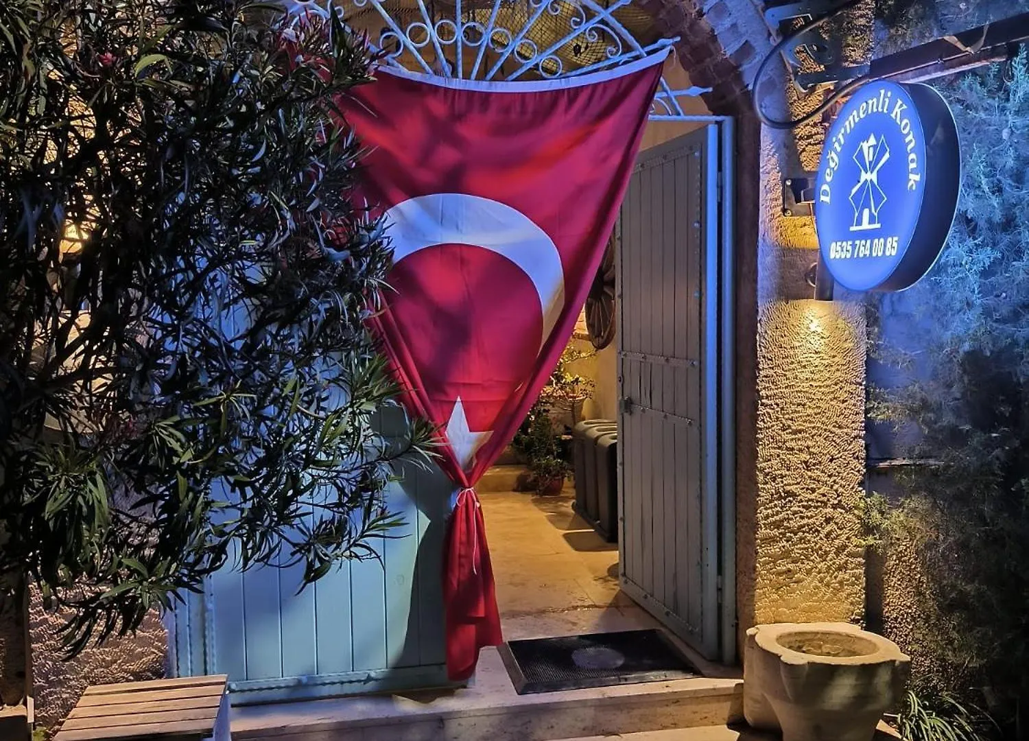 Degirmenli Konak Hotel Alaçatı