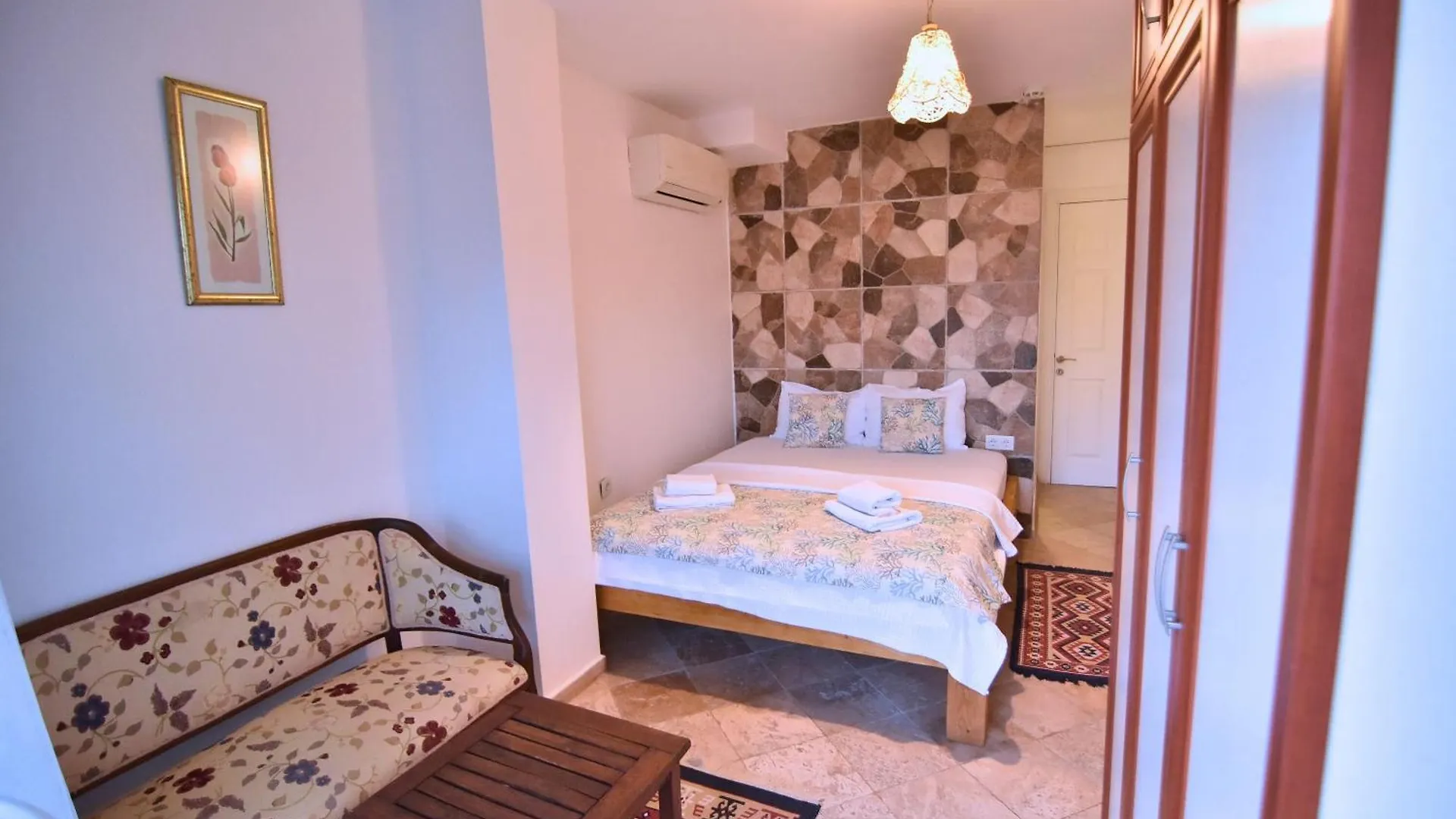 Degirmenli Konak Hotel Alaçatı Oda ve Kahvaltı